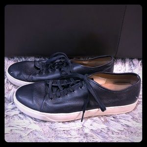 Vince navy blue leather sneakers